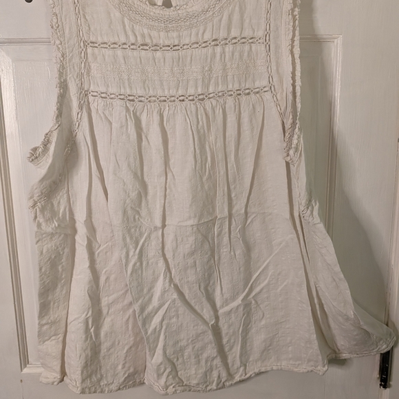 Torrid Simple 3x Off white Blouse - Picture 7 of 7